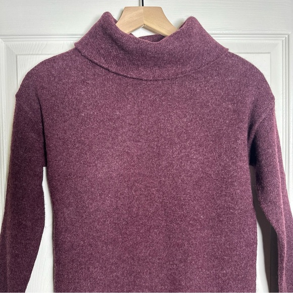 Nanette Lepore Sweater Women's Sz Small Wool Yak Hair Turtleneck Minimalist Plum - Picture 3 of 10